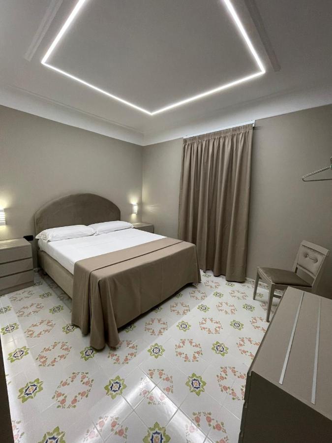 Hotel 2000 Giugliano In Campania Εξωτερικό φωτογραφία